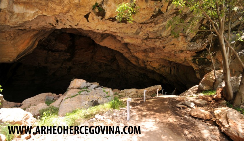 Otvor Ravlića pećine